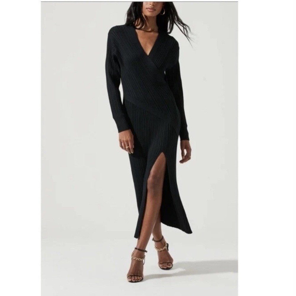 ASTR the Label Astrid Maxi Dress Ribbed Mock Neck Cold Shoulder Charcoal Small